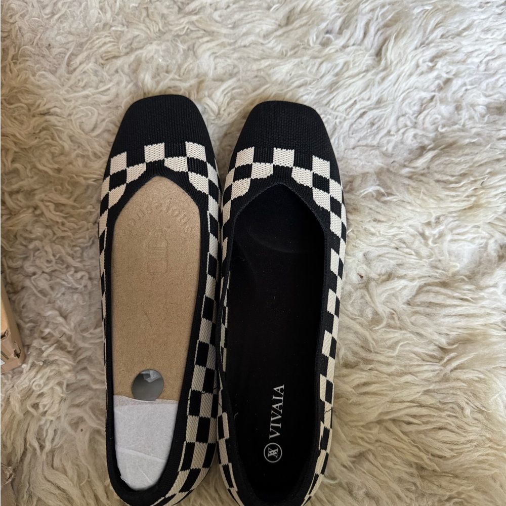 New Vivaia Black and White Checkerboard Flats with Slip-On Design